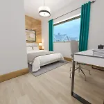 4 Bedroom Home Near City Center, 2 Baths